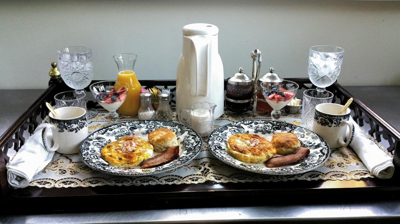 Rosemary Inn Bed & Breakfast Норт-Огаста Экстерьер фото